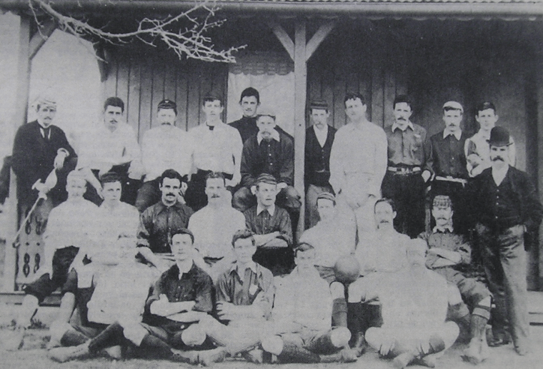 WILLIAM STANLEY BOWLES. Insurance worker, he is accredited to have scored the first Uruguayan international goal in 1895, while playing for the Montevideo Cricket Club against the Belgrano Athletic from Buenos Aires. Bowles died while playing Golf in 1899, victim of a famous tornado that destroyed the clubhouse. His fellow players who hid on a sand bunker survived.